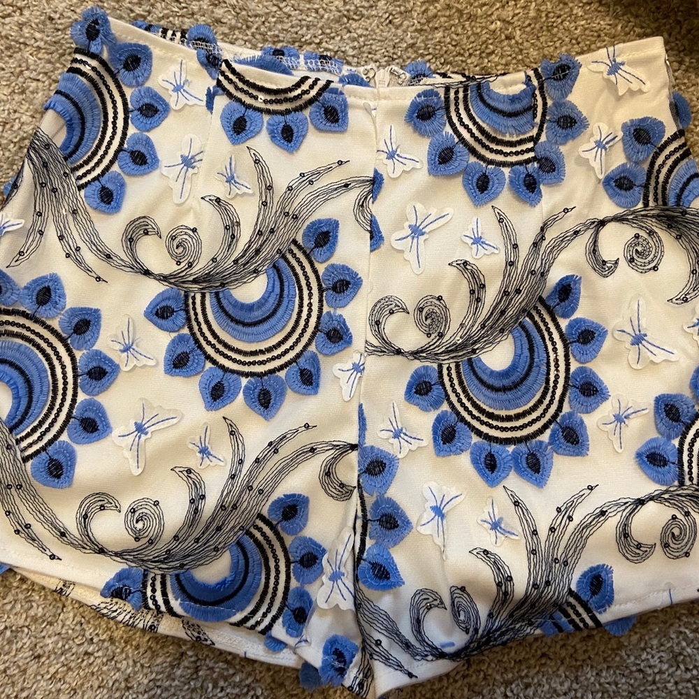 Boutique high waist shorts size small
